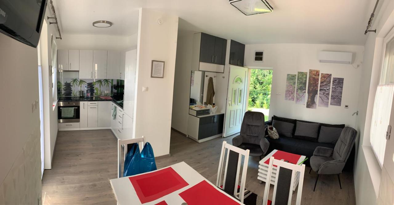דירות Tass House Carlo Ponty מראה חיצוני תמונה