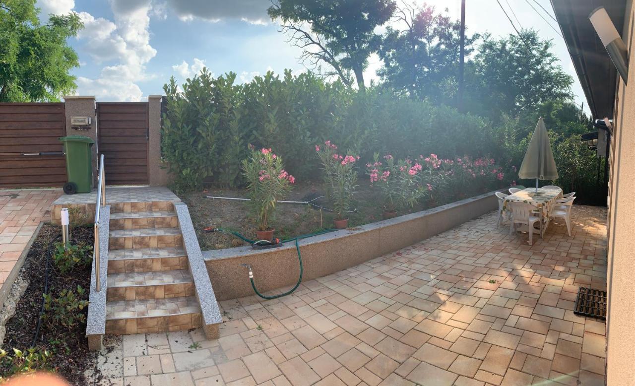 דירות Tass House Carlo Ponty מראה חיצוני תמונה